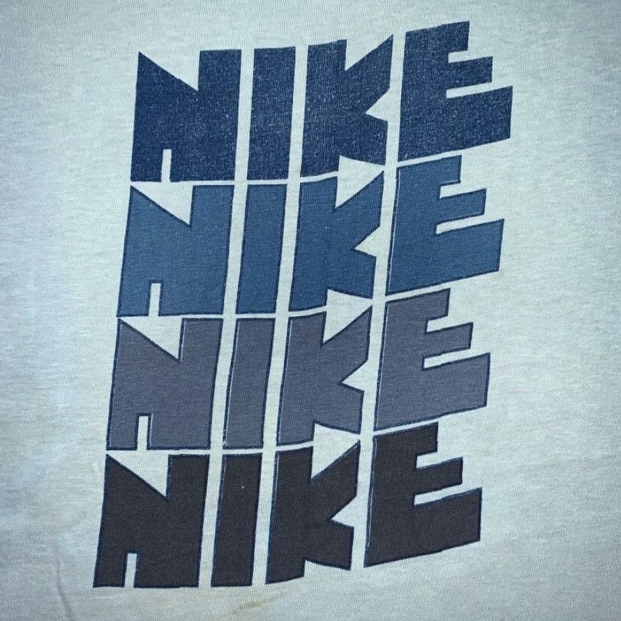 Nike VINTAGE Nike T-Shirt 70s USA Blue Crew Neck Short Sleeve Men Medium Nike Shirt USA 70s Graphic Tee Vintage Size US M / EU 48-50 / 2 - 2 Thumbnail
