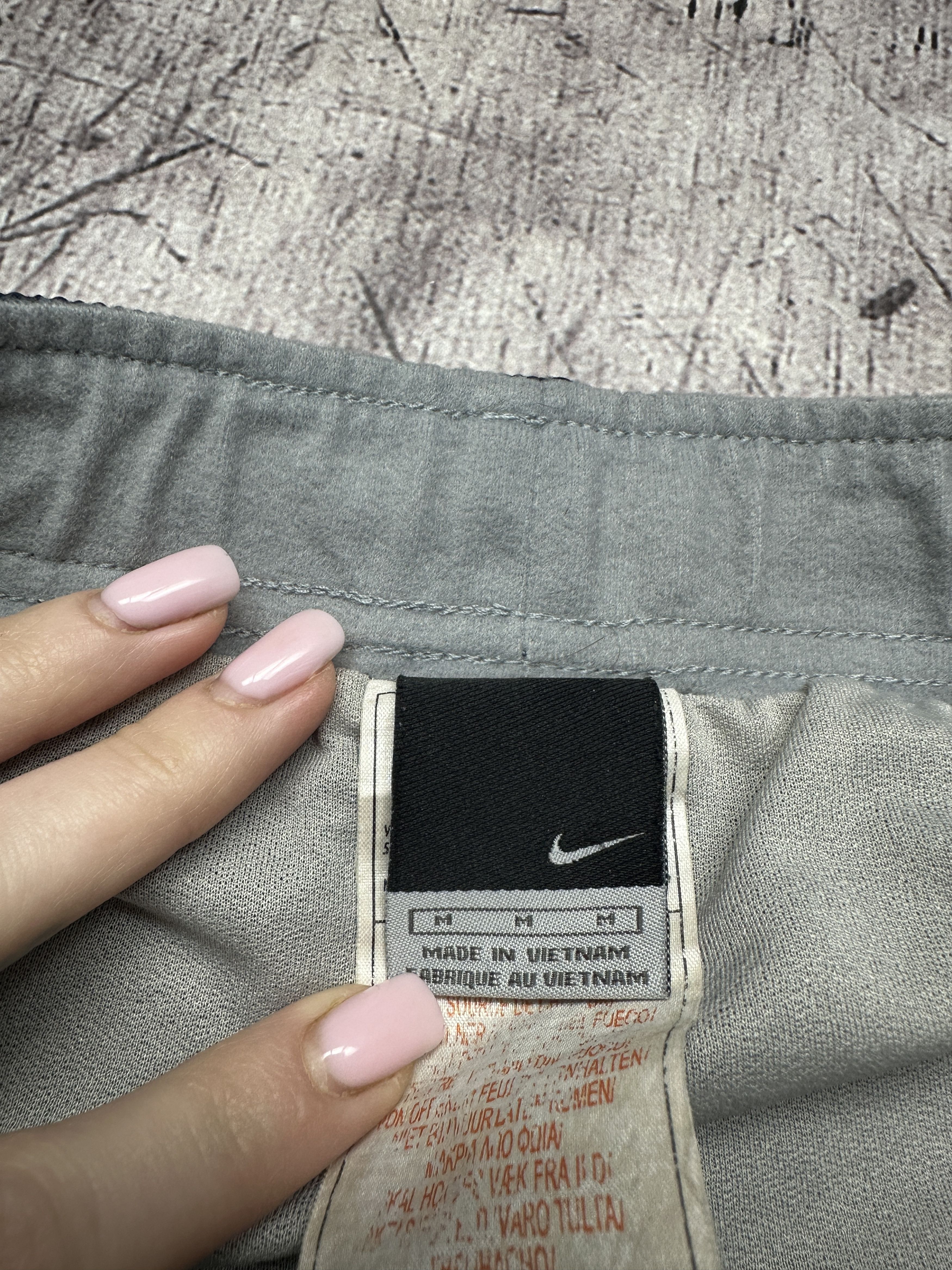 Nike Nike Air Vintage Mens Nylon Shorts Size US 32 / EU 48 - 4 Thumbnail