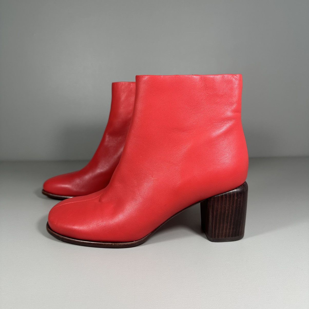 Vince Vince Maggie Phoenix Red Leather Booties Size US 8 / IT 38 - 1 Thumbnail