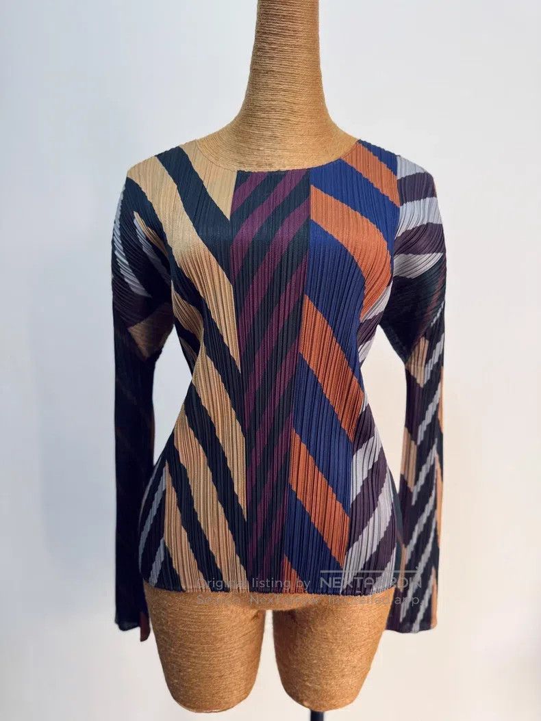 Issey Miyake Issey Miyake Color Block Pleated Stretch Top Size L / US 10 / IT 46 - 1 Thumbnail