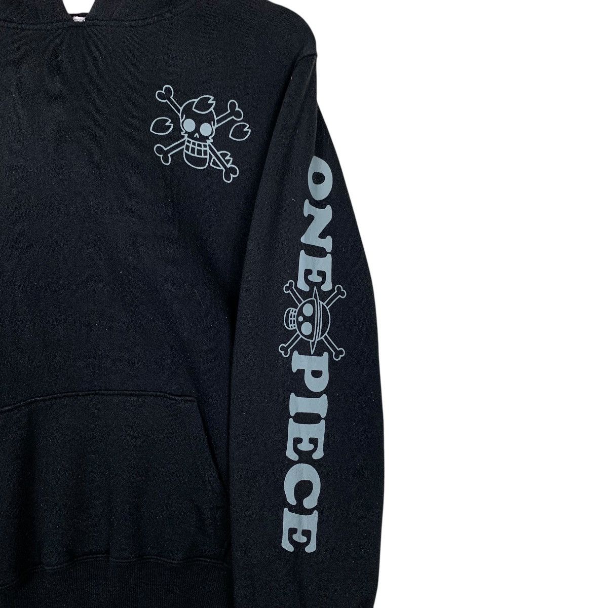 Japanese Brand ONE PIECE Tony Chopper Graphics Printed Hoodies #1436-C65 Size US L / EU 52-54 / 3 - 13 Thumbnail