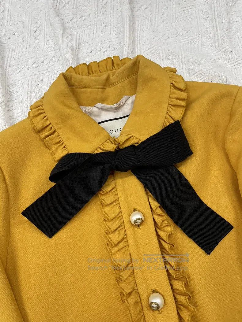 Gucci Gucci Yellow pearl button jacket Size M / US 6-8 / IT 42-44 - 3 Thumbnail