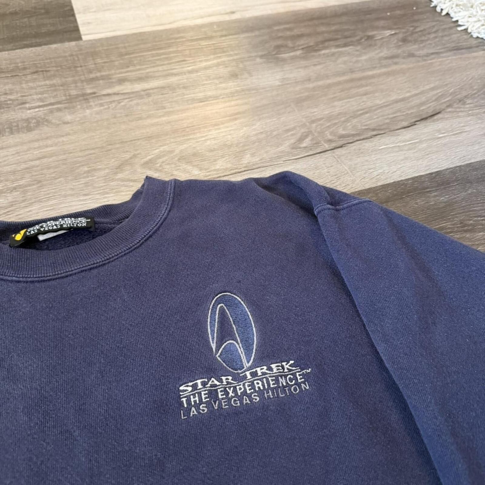 Other vintage Star Trek the experience Las Vegas Hilton sweatshirt Size US M / EU 48-50 / 2 - 1 Thumbnail