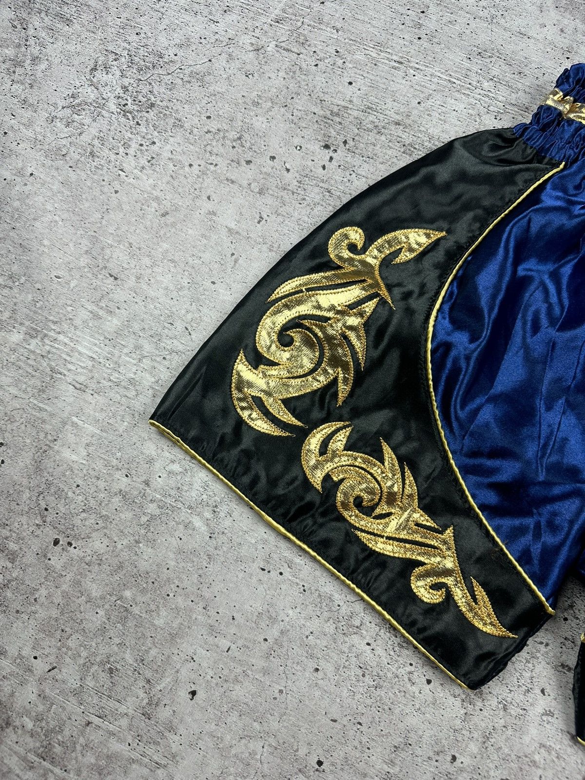 Japanese Brand Vintage Muay Thai Boxing Blue Shorts Size US 32 / EU 48 - 13 Thumbnail