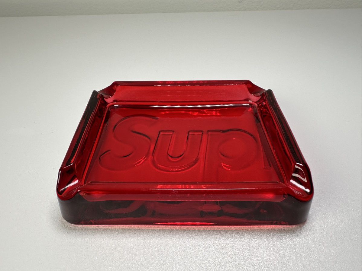 Supreme Debossed Glass Ashtray Supreme Debossed Glass Ashtray Red