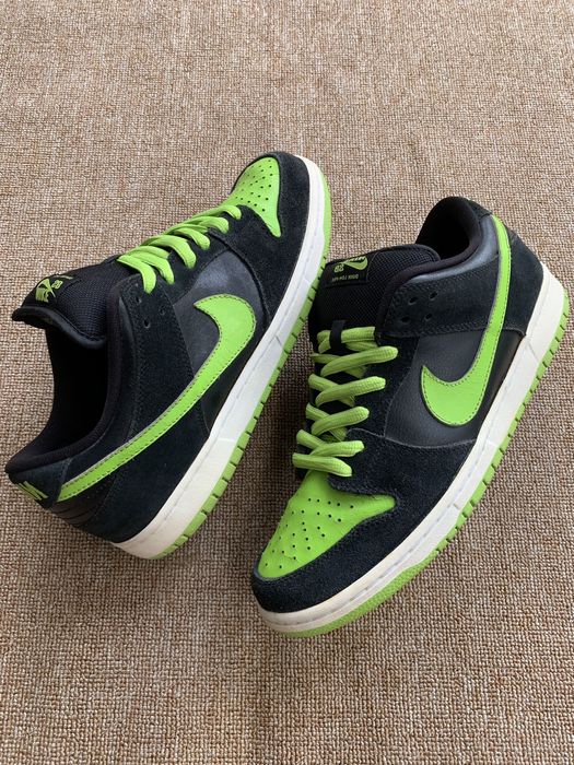 dunk low pro sb neon j pack