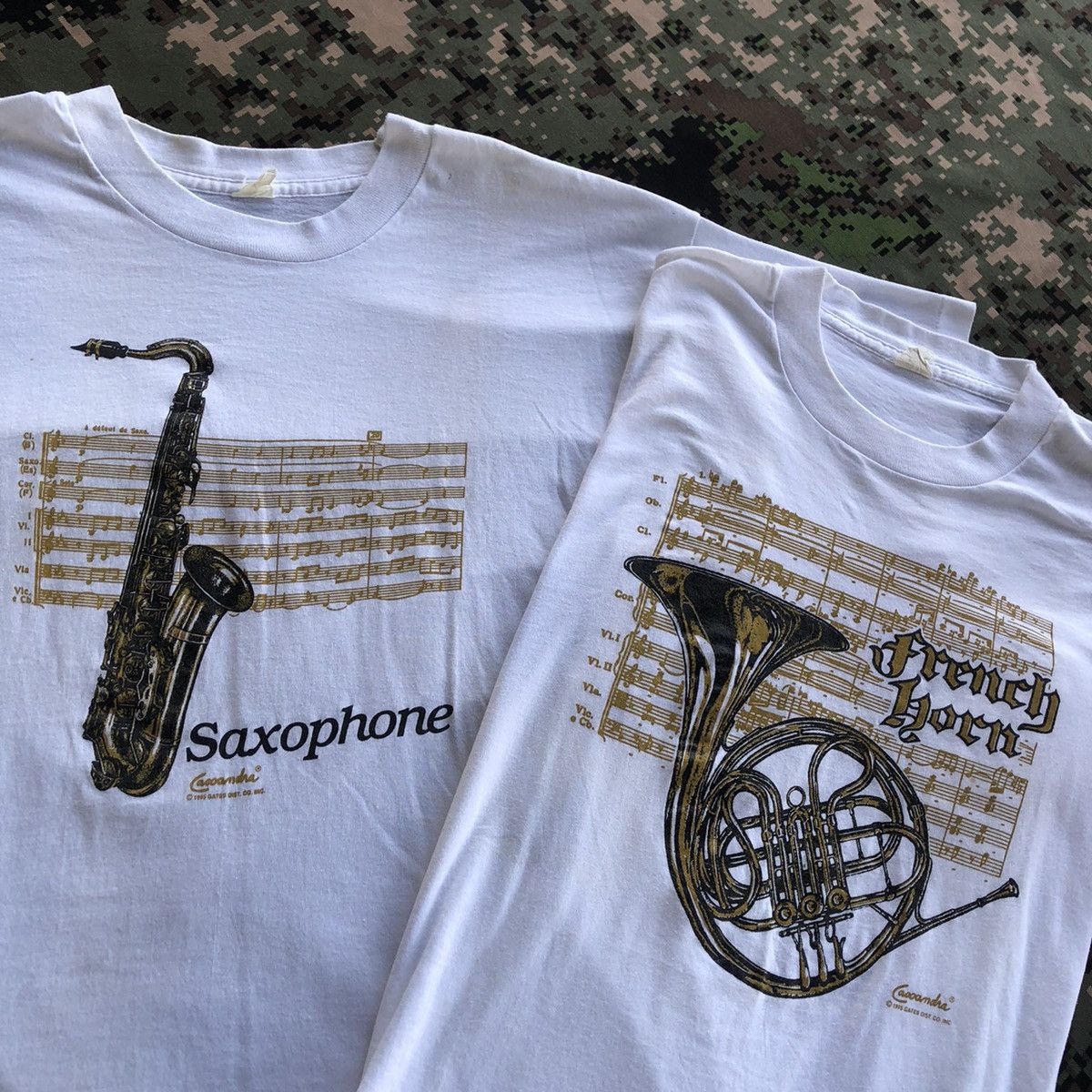 Vintage Vtg 90s Saxophone + French Horn Illustration Lot Tshirt Size US M / EU 48-50 / 2 - 1 Thumbnail