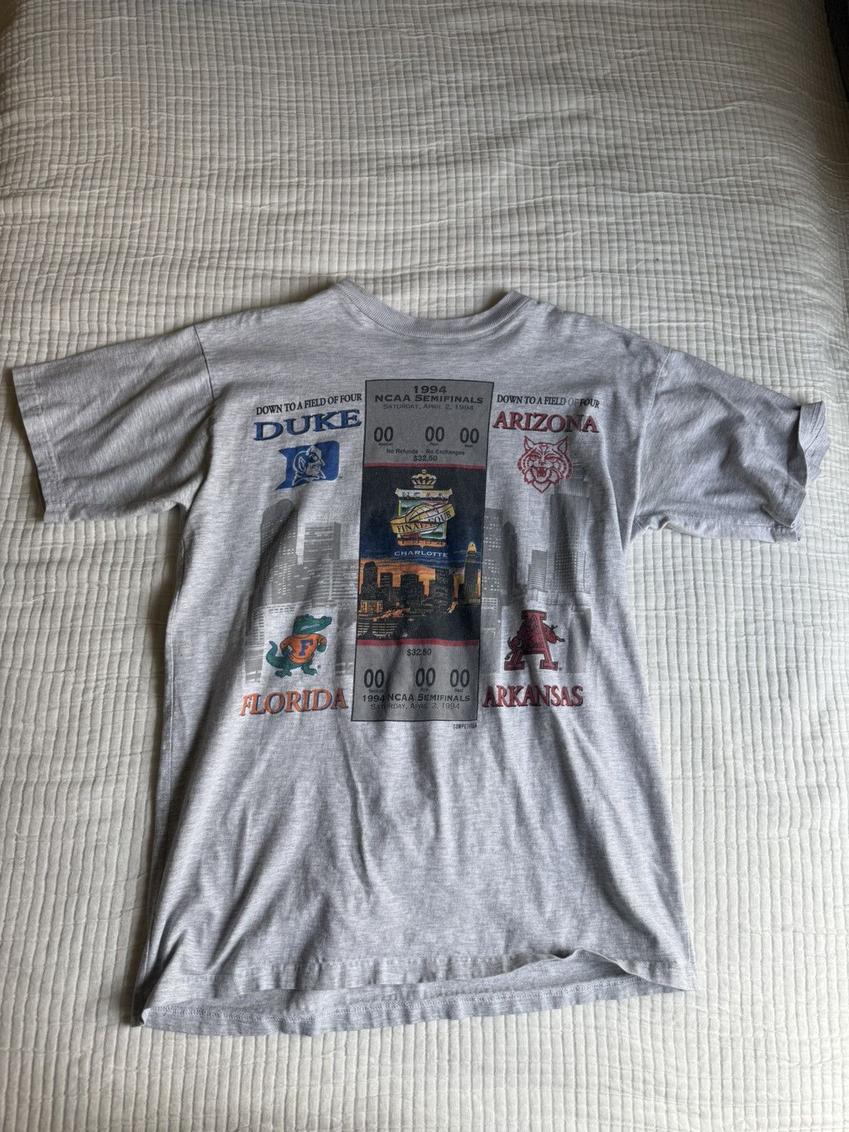 Vintage Vintage Distressed 1996 Final Four Tee Size US L / EU 52-54 / 3 - 1 Thumbnail