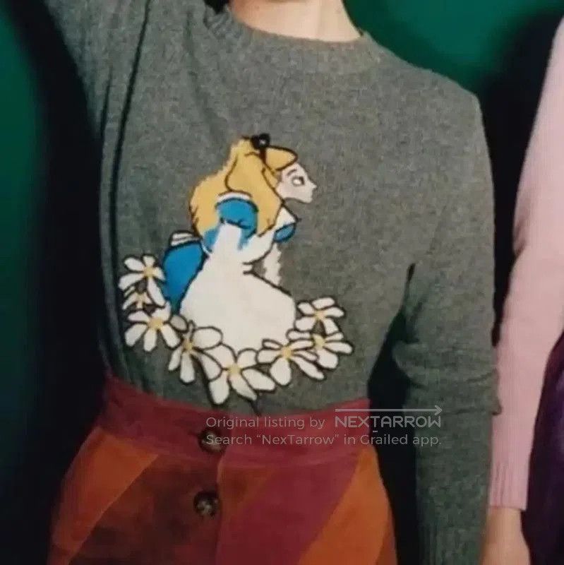 Miu Miu Miu Miu Gray Cotton Pullover Sweater with Alice Print . Size M / US 6-8 / IT 42-44 - 8 Thumbnail