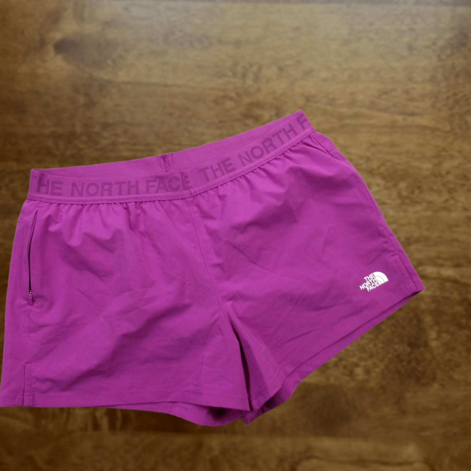 The North Face VINTAGE North Face Shorts Womens Large Lightweight Workout Activewear Purple Size 24" / US 00 / IT 34 - 1 Thumbnail
