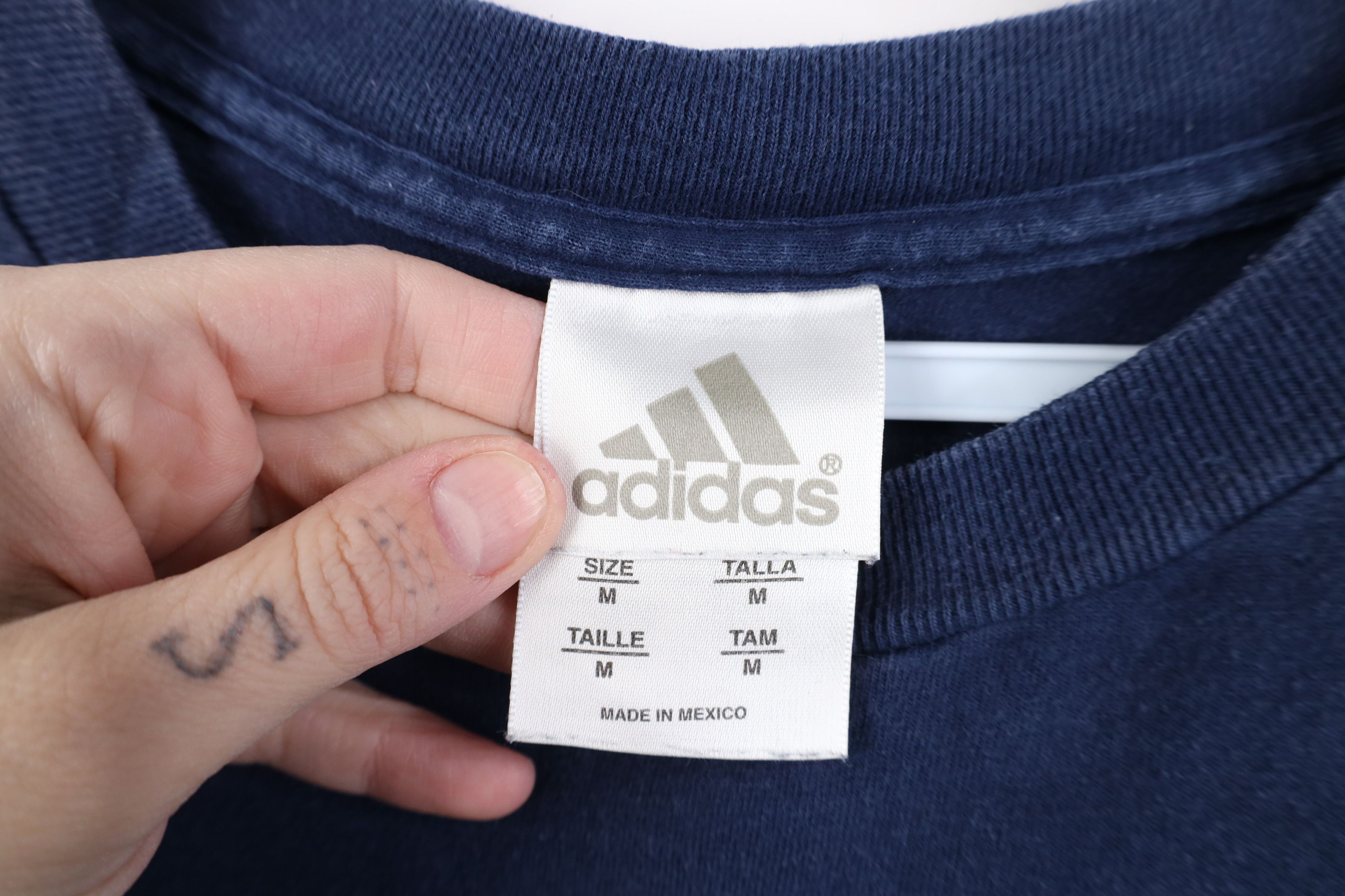 Adidas Vintage Adidas Basketball Spell Out Short Sleeve T-Shirt Size US M / EU 48-50 / 2 - 10 Thumbnail