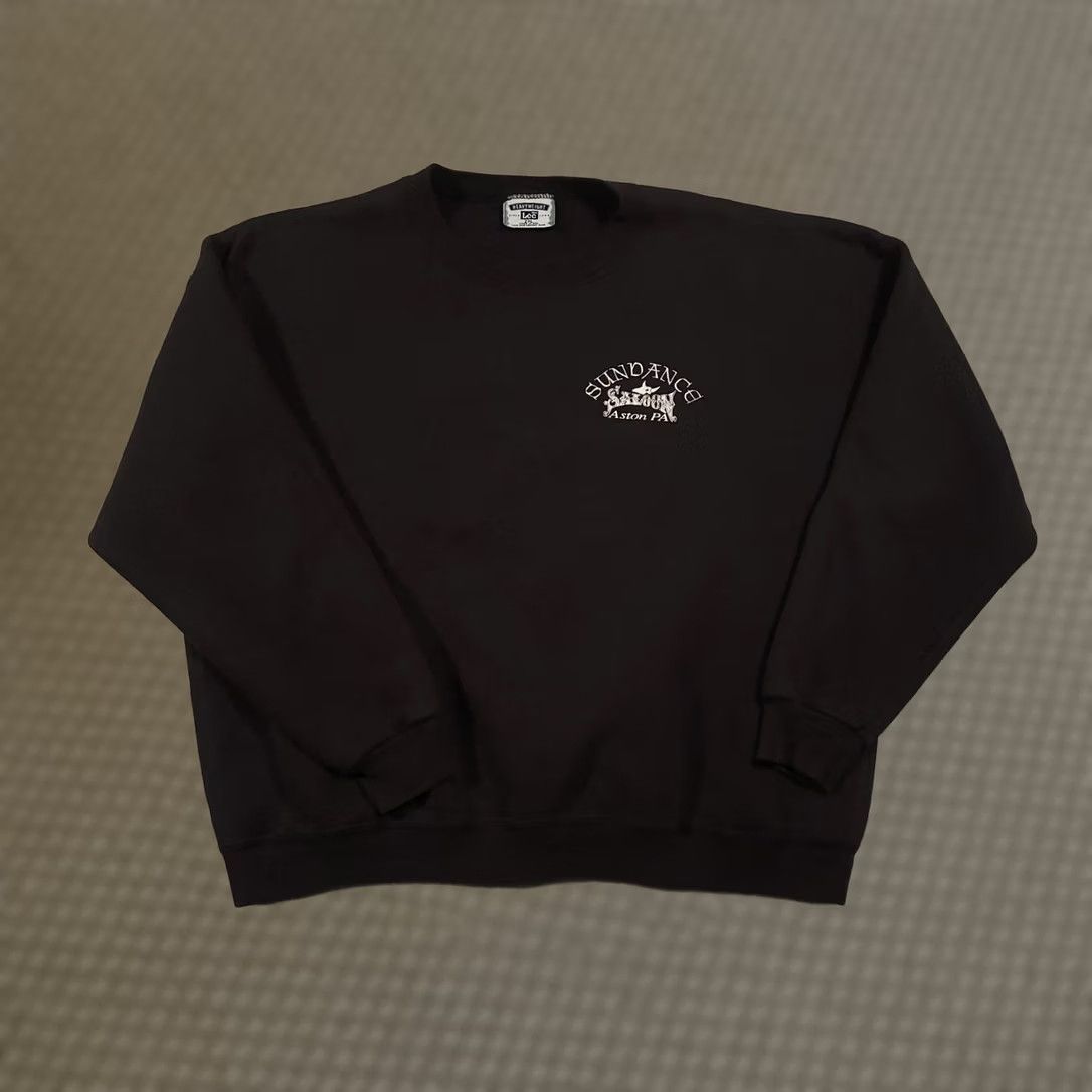 Lee VINTAGE Lee Sweatshirt Mens 2XL Black Sundance Saloon Aston PA Graphic 90s USA Graphic Print Pullover Heavyweight Mens Size US XXL / EU 58 / 5 - 1 Thumbnail