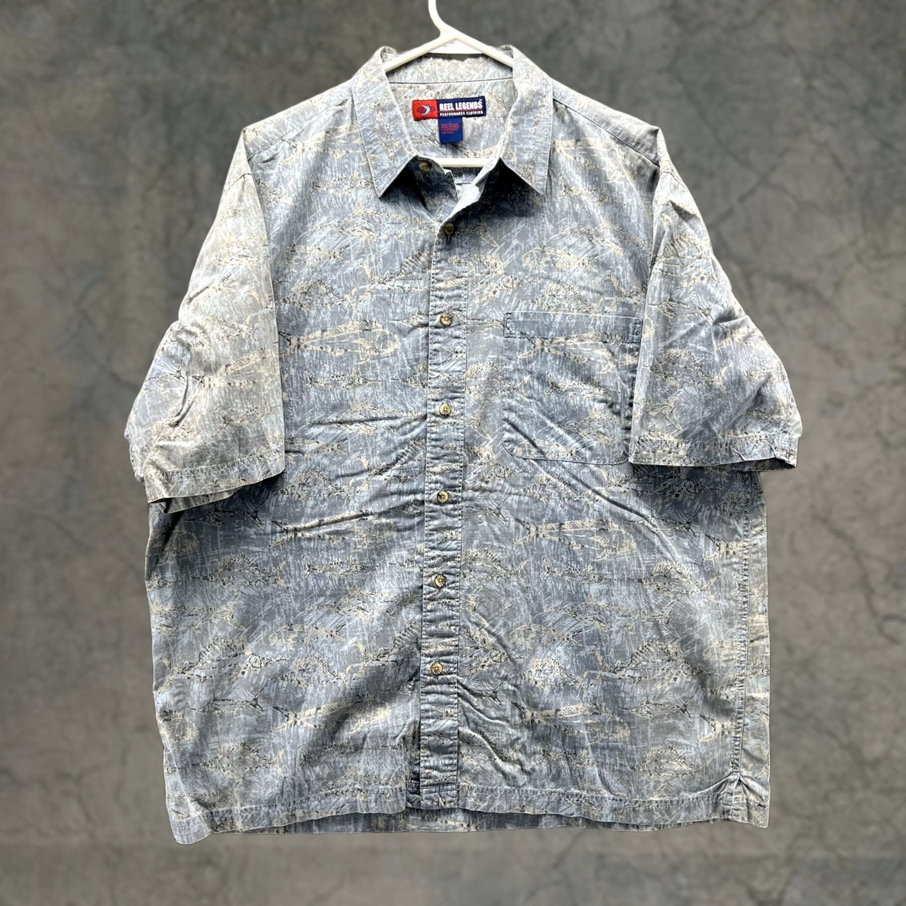 Vintage Reel Legends Shirt Mens Large Blue Gray Fish Print Short Sleeve Button Front Size US L / EU 52-54 / 3 - 1 Thumbnail