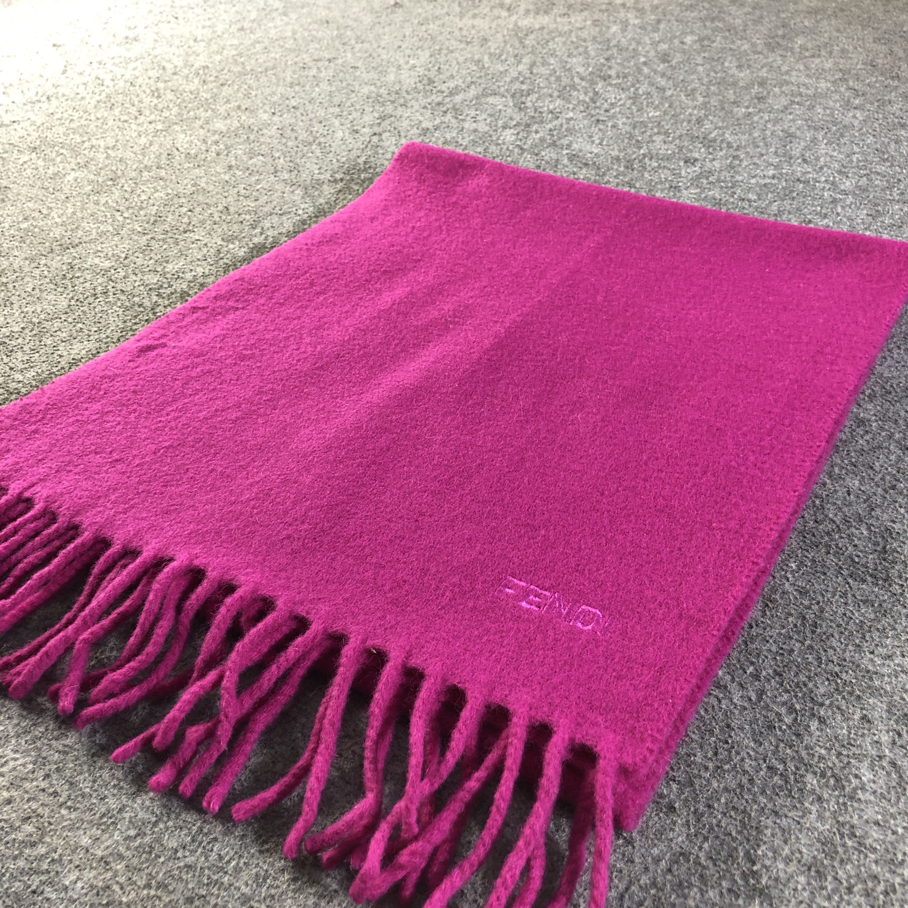 Vintage Fendi Plain Wool Scarf Muffler V2715 Size ONE SIZE - 4 Thumbnail