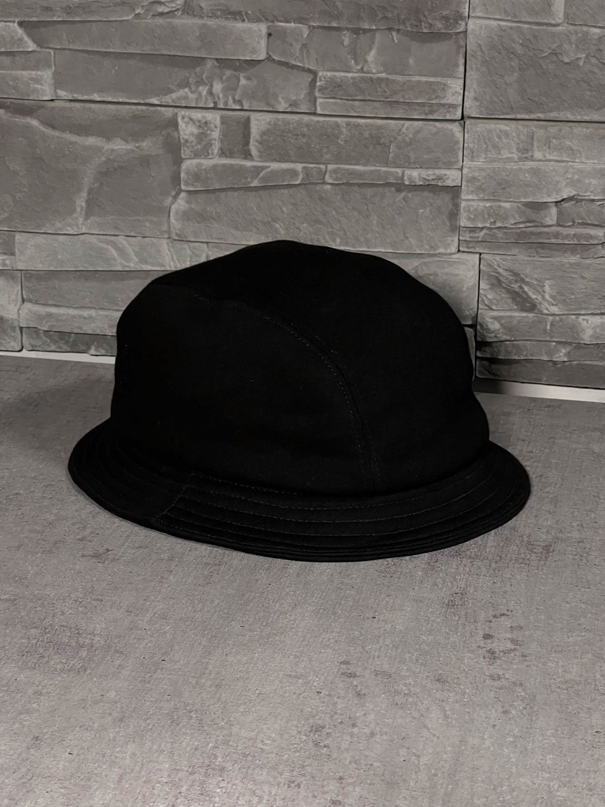 Burberry × Designer BURBERRY hat bucket hat bob hat Black- Unisex Size ONE SIZE - 1 Thumbnail