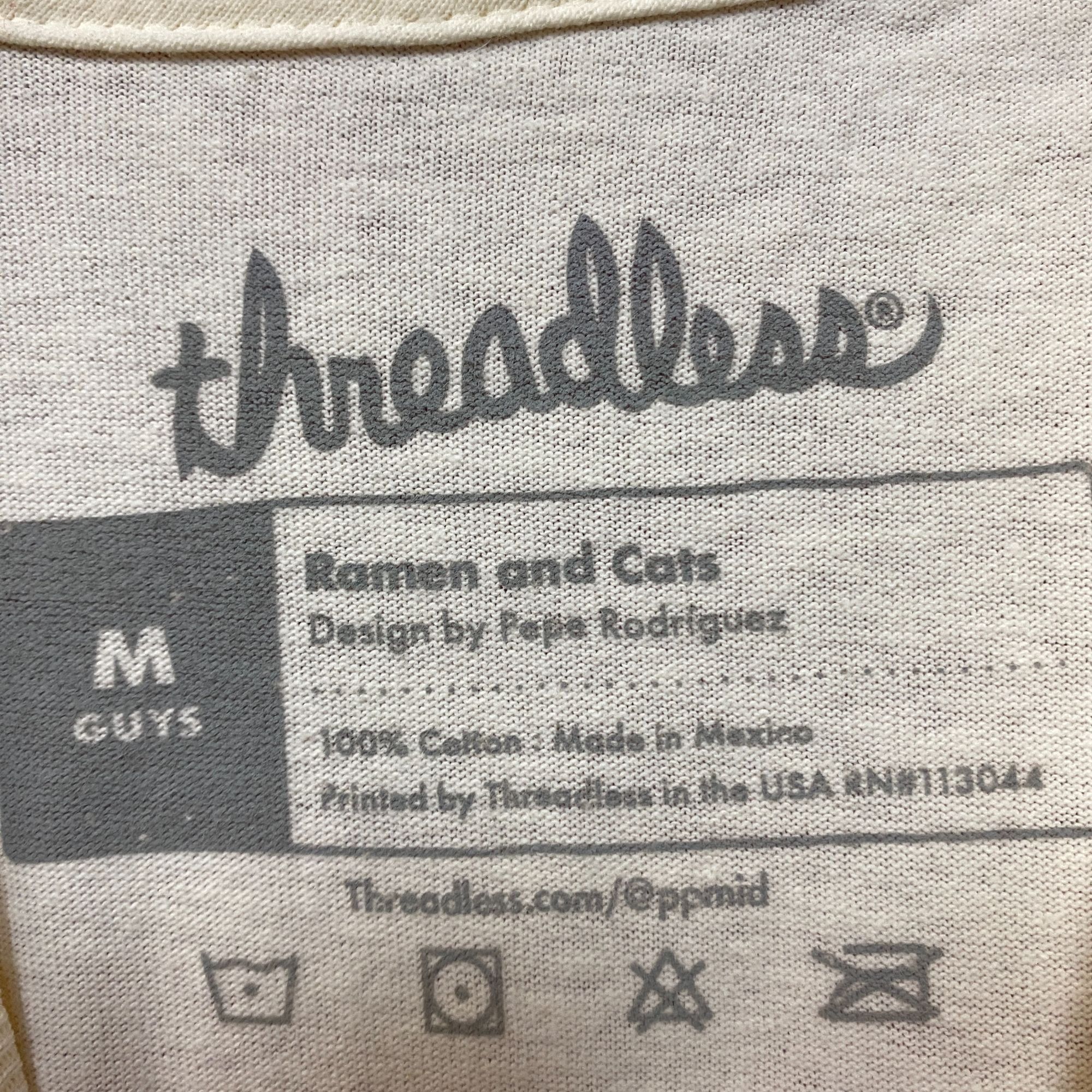 Threadless Ramen cat beige Tshirt size medium Size US M / EU 48-50 / 2 - 4 Thumbnail