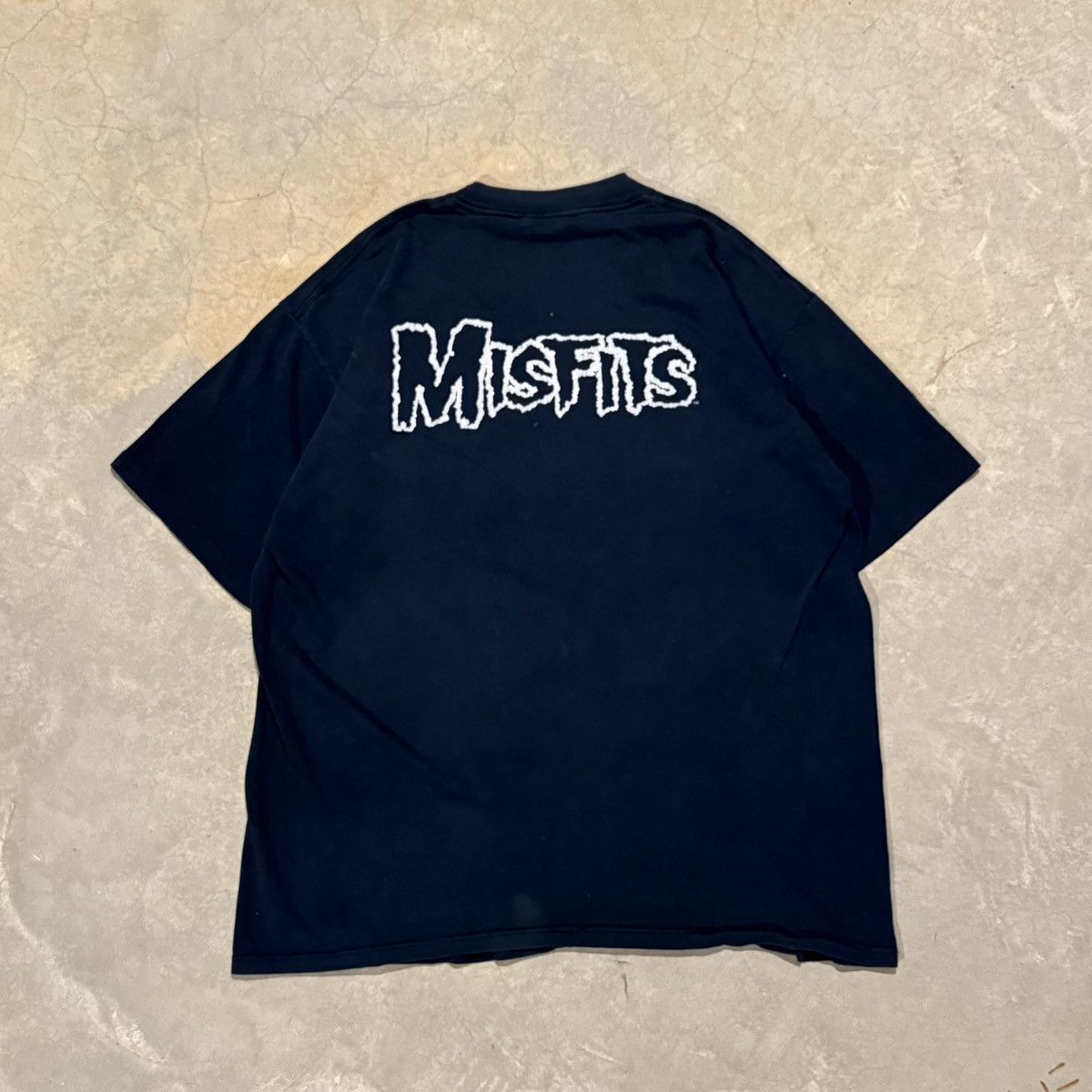 Misfits 90s Misfits Thrashed Faded Skull Blood Band Tee ERD Grunge Size US XL / EU 56 / 4 - 6 Thumbnail