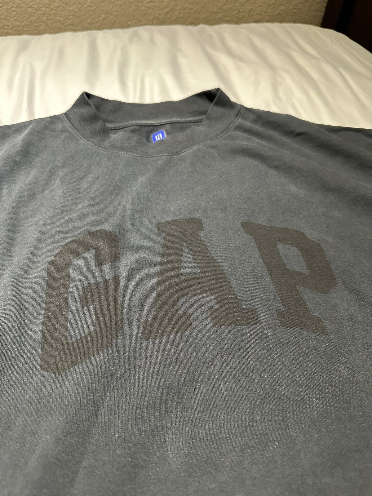 Balenciaga × Gap × Yeezy YEEZY x GAP x BALENCIAGA SHIRT Size US M / EU 48-50 / 2 - 2 Thumbnail