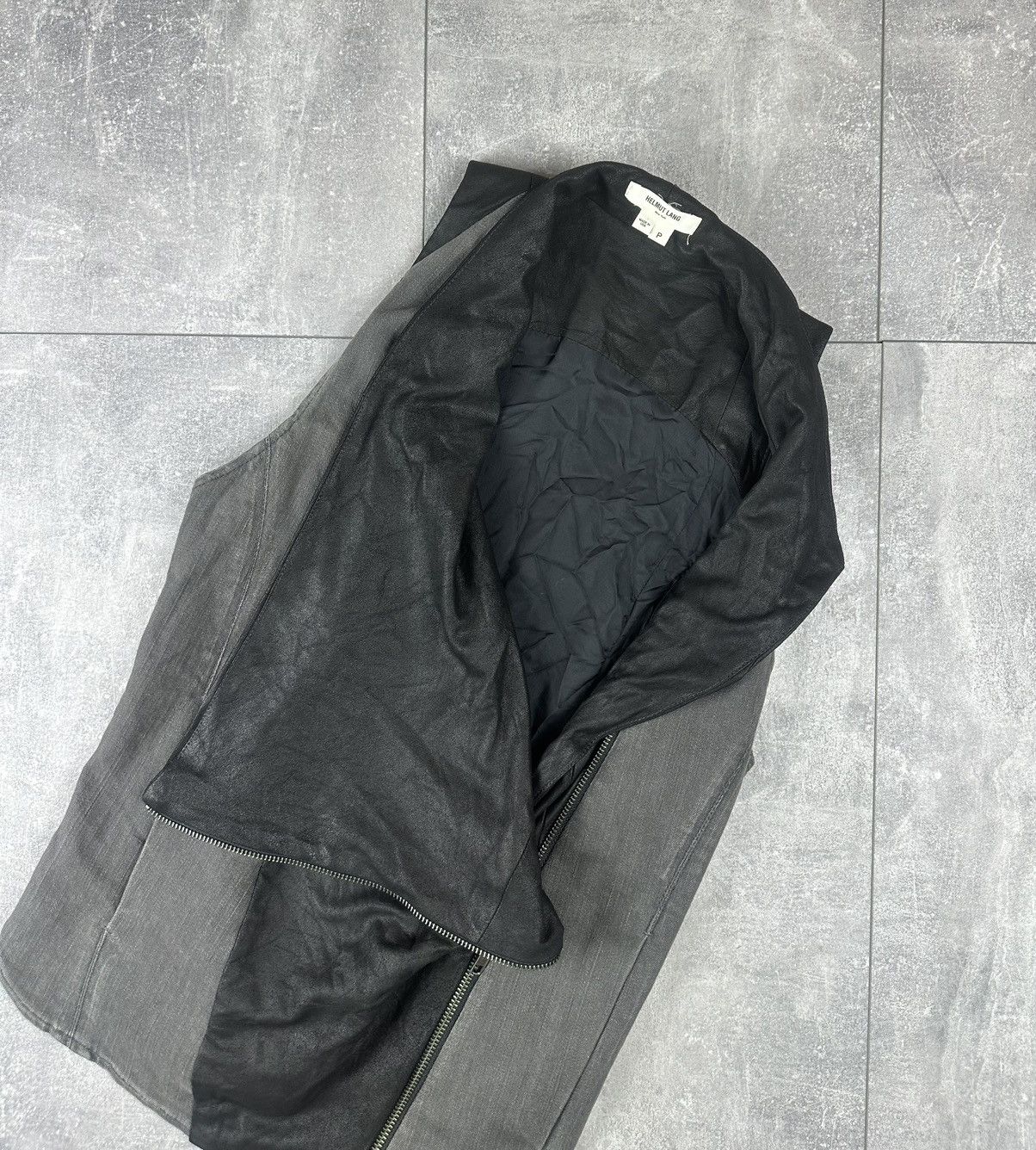 Helmut Lang Helmut Lang Swing Neck Zipper Vest Jacket Asymmetric Size XS / US 0-2 / IT 36-38 - 2 Thumbnail