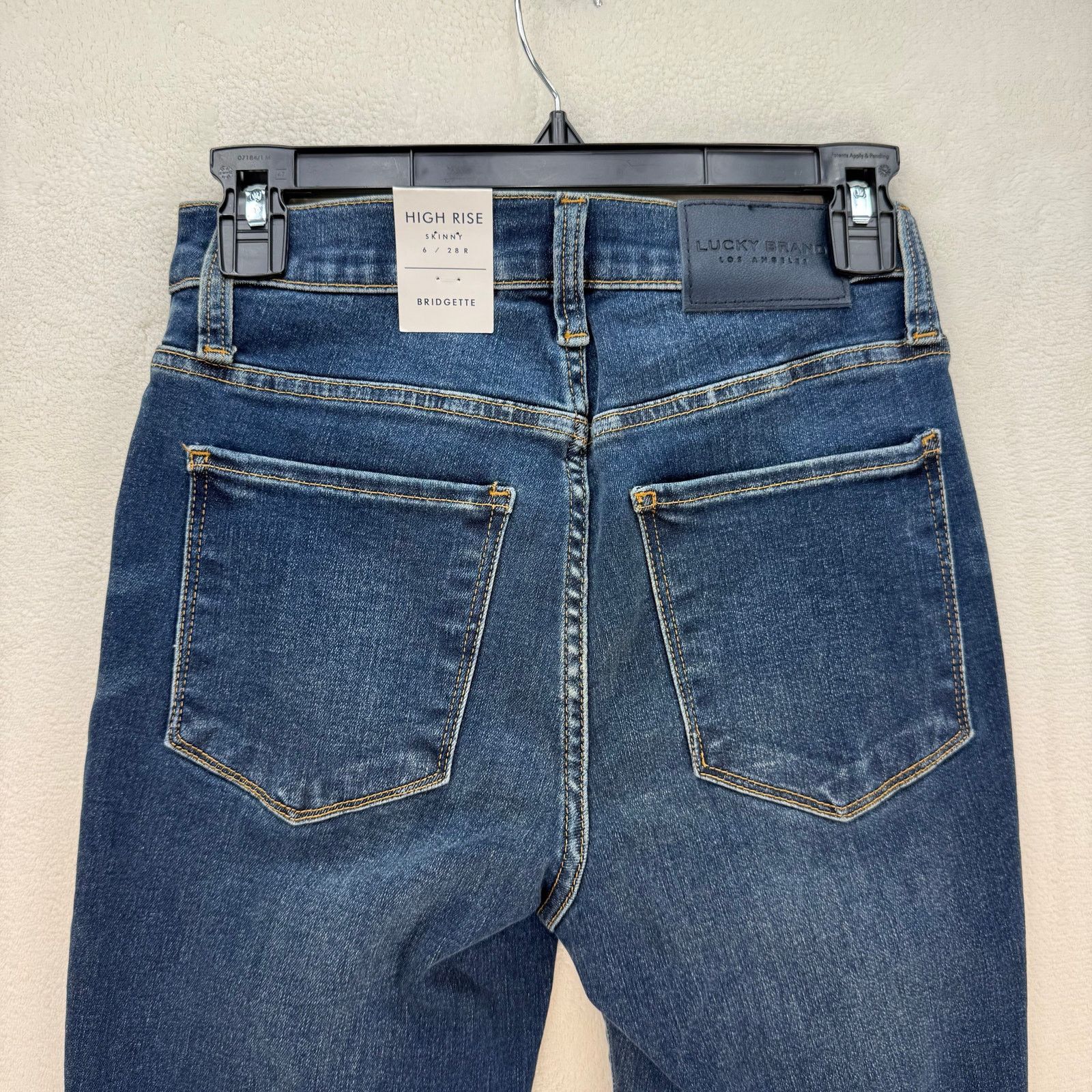 Lucky Brand LUCKY BRAND WOMEN'S 6/28R HIGH RISE SKINNY JEANS Size 28" / US 6 / IT 42 - 8 Thumbnail