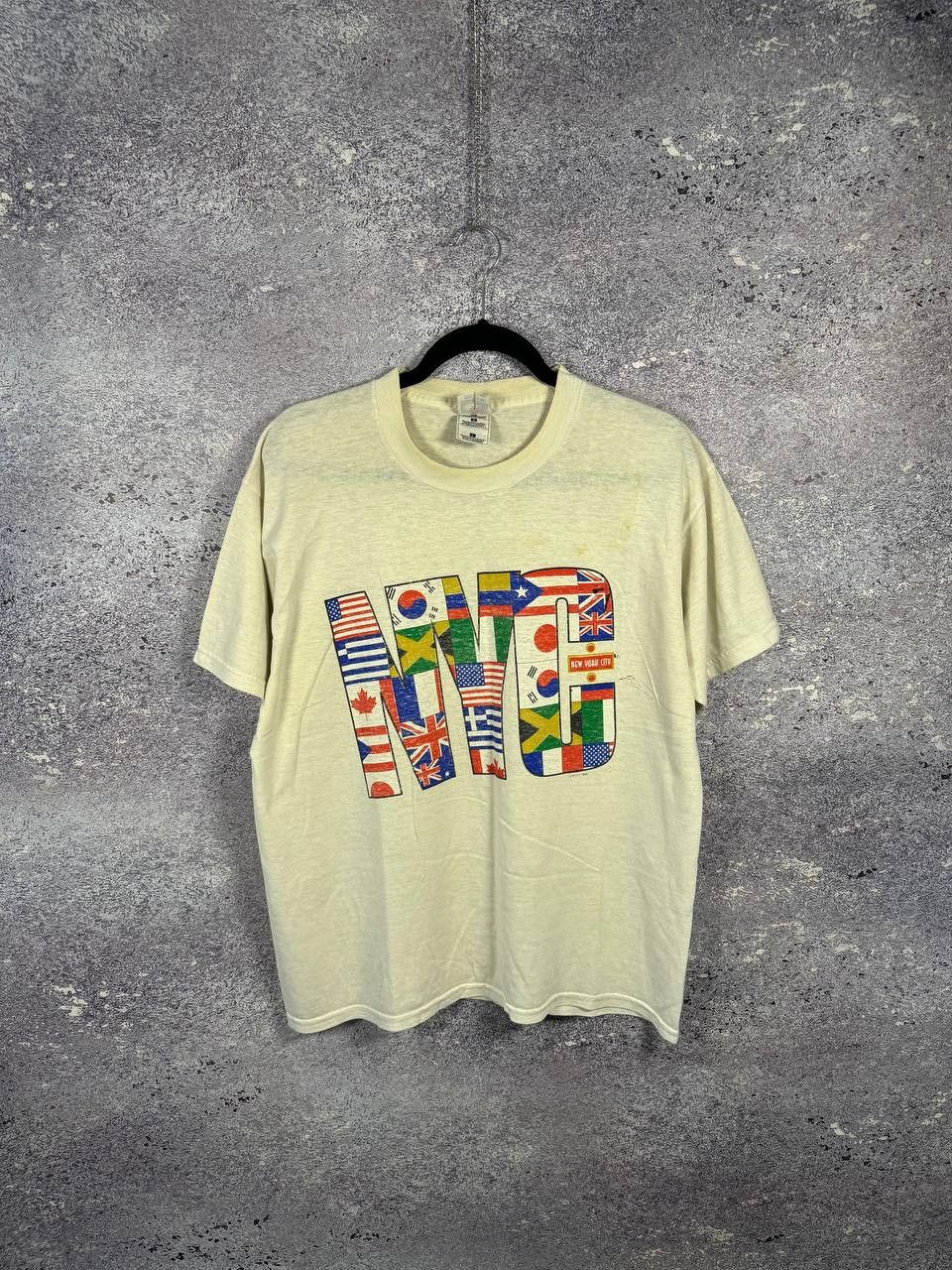 Fruit Of The Loom × Vintage Vintage 90's NYC White Flag Graphic T-Shirt Large Souvenir Size US L / EU 52-54 / 3 - 1 Thumbnail