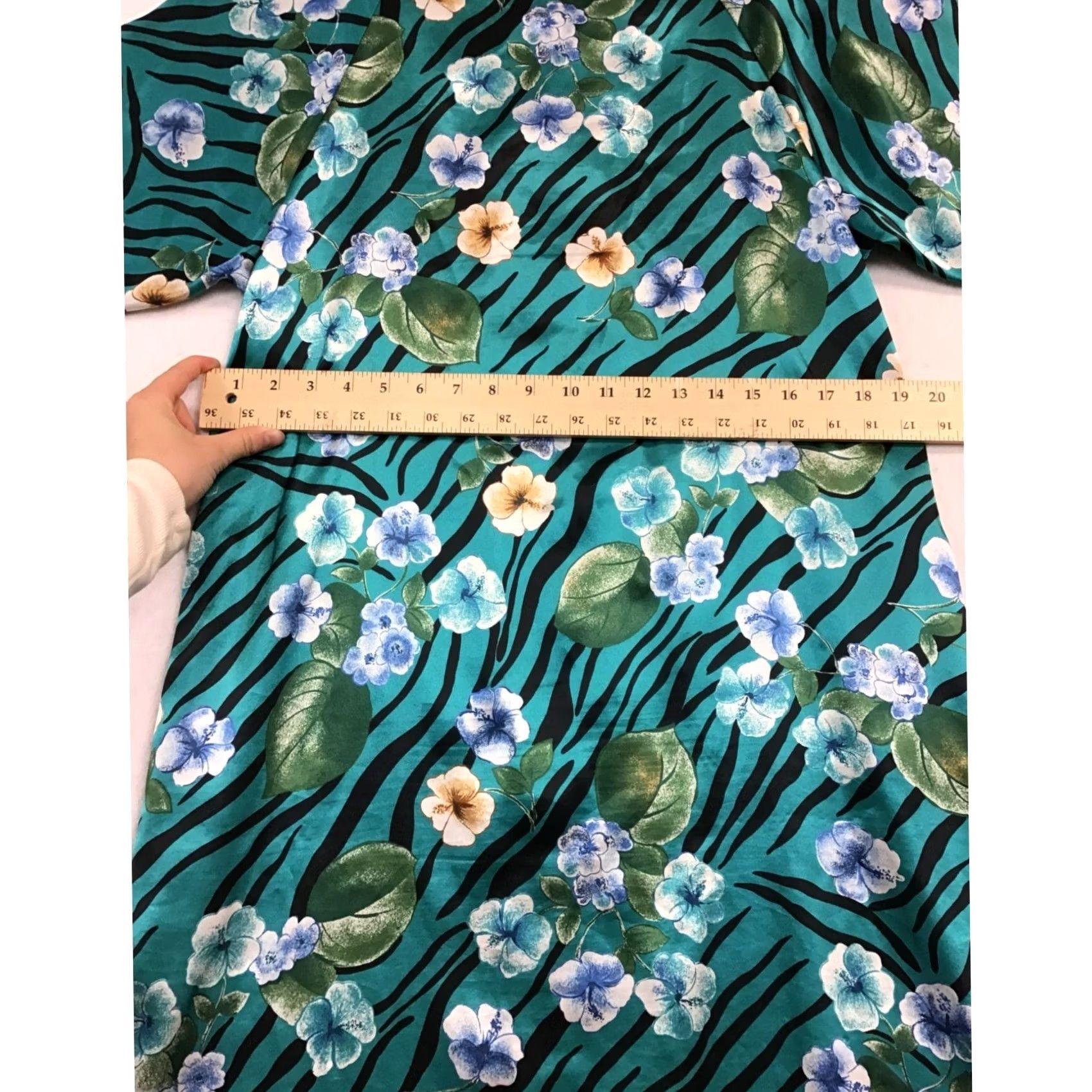 Vintage Cabernet Silk-Like Long Robe Womens Medium Blue Size ONE SIZE - 7 Thumbnail