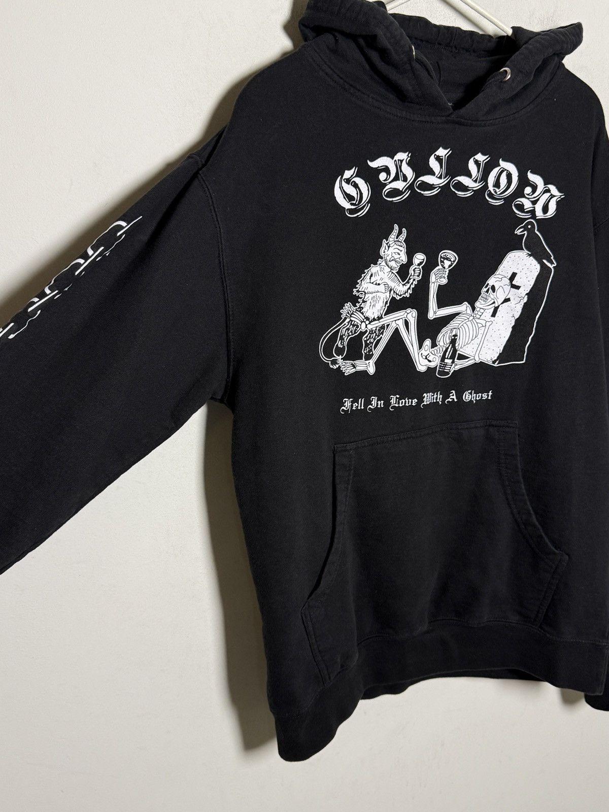 Band Tees Gyllow “Fell In Love With A Ghost” hoodie Size US M / EU 48-50 / 2 - 5 Thumbnail