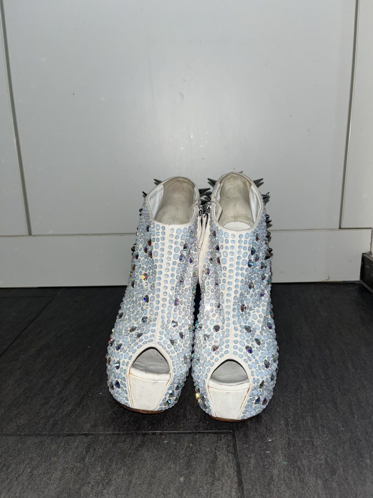 Giuseppe Zanotti Giuseppe Zanotti Heel-less Spike Size US 10 / IT 40 - 9 Thumbnail