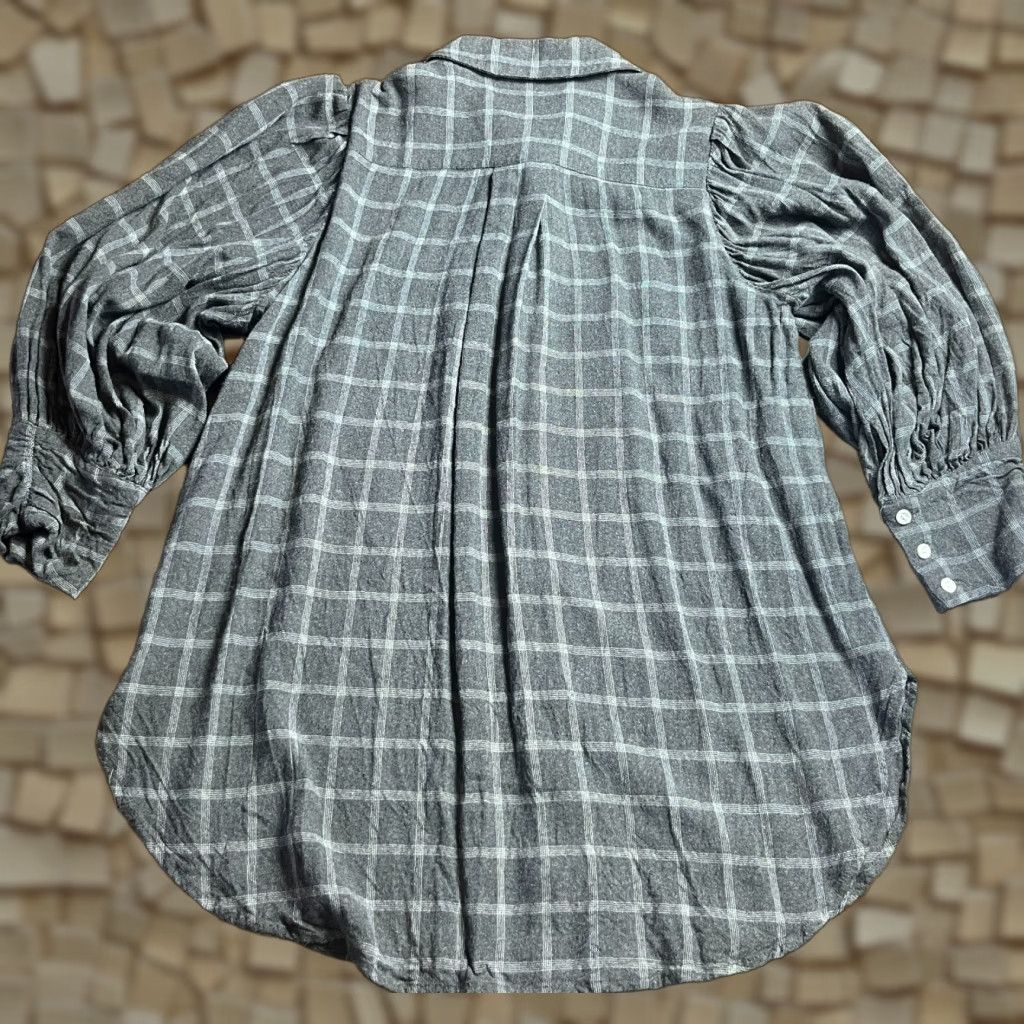 Vintage Something Navy Shirt, Women’s Size Small, Gray White, Peasant, 3/4 Puff Sleeve, Button-Up, Casual, Fall, Spring, Summer, Women, Regular Fit Size S / US 4 / IT 40 - 1 Thumbnail