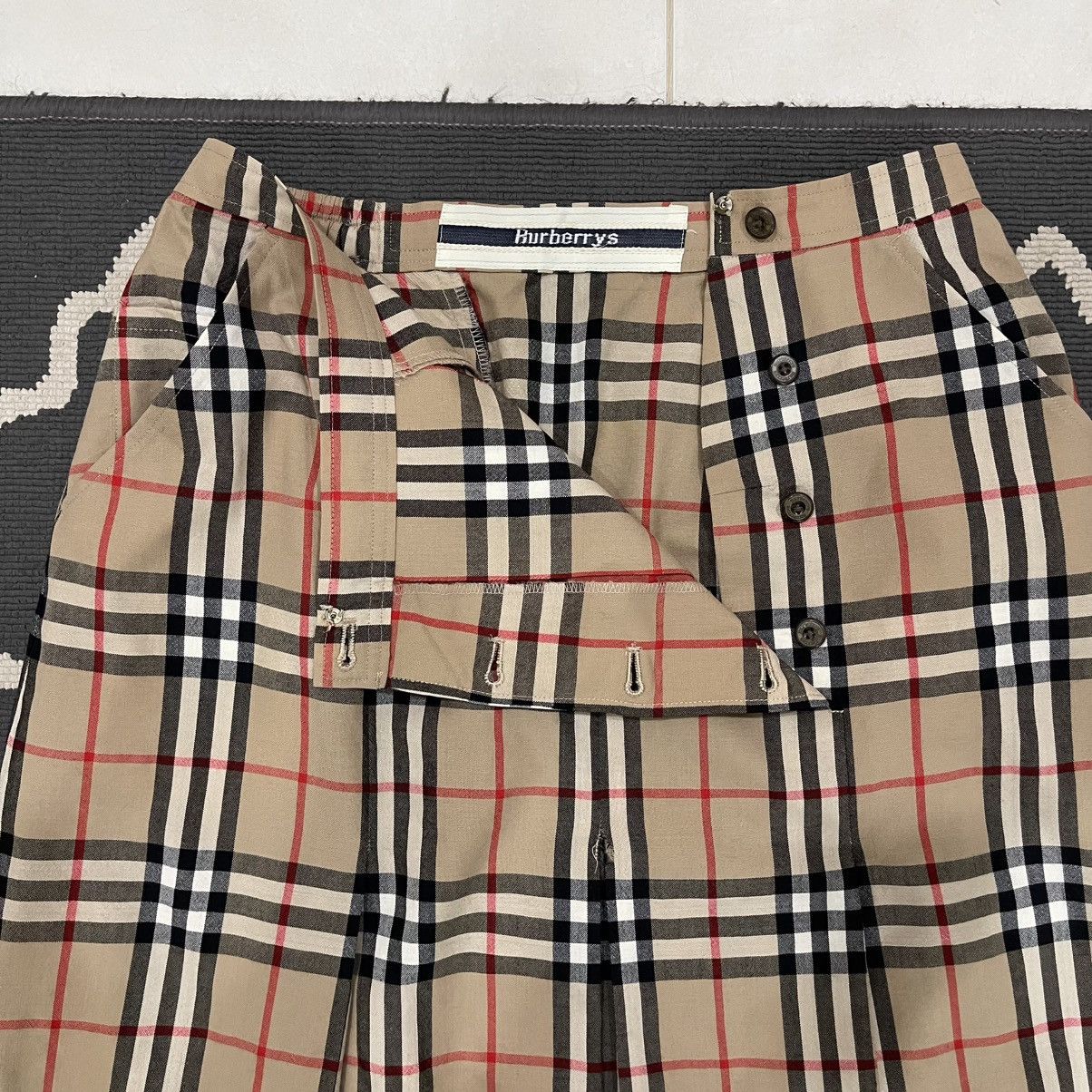 Burberry Vintage Burberry London Nova Check Wool Mini Skirt Size 30" / US 8 / IT 44 - 18 Thumbnail