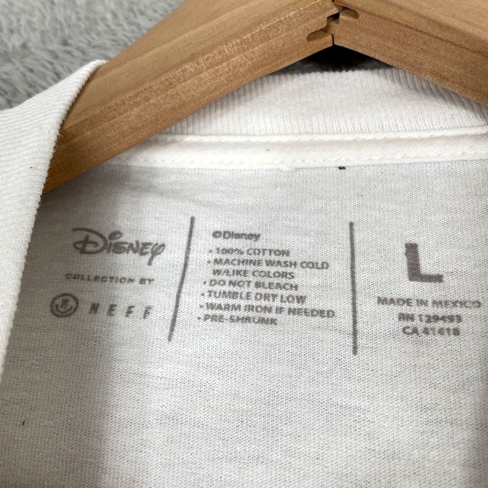 Disney Neff Disney Mickey Mouse T Shirt Mens Large White Floral Graphic Logo Tee Size US L / EU 52-54 / 3 - 6 Thumbnail