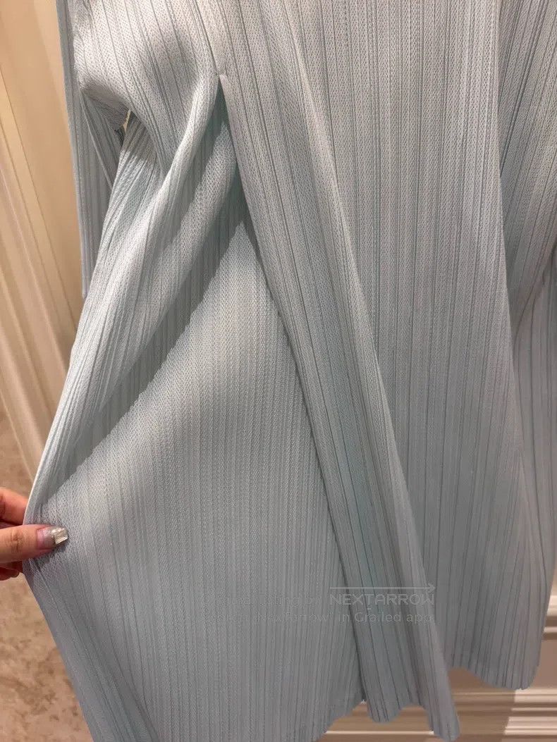 Issey Miyake Issey Miyake Mint Green Back Slit Top Size L / US 10 / IT 46 - 4 Thumbnail