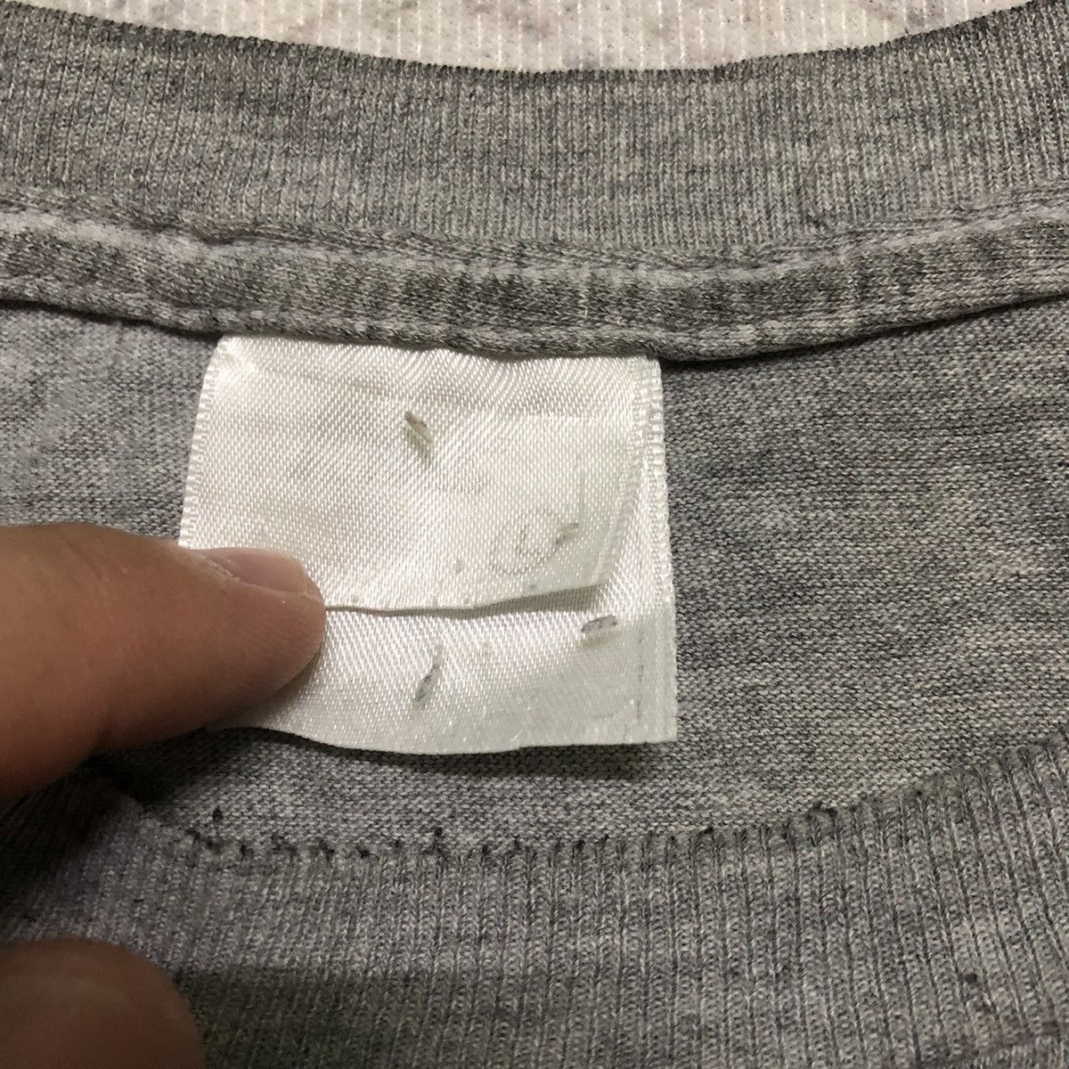 Nike Rare & Distressed Vintage Nike X Tiger Woods Grey Tees Size US L / EU 52-54 / 3 - 14 Thumbnail