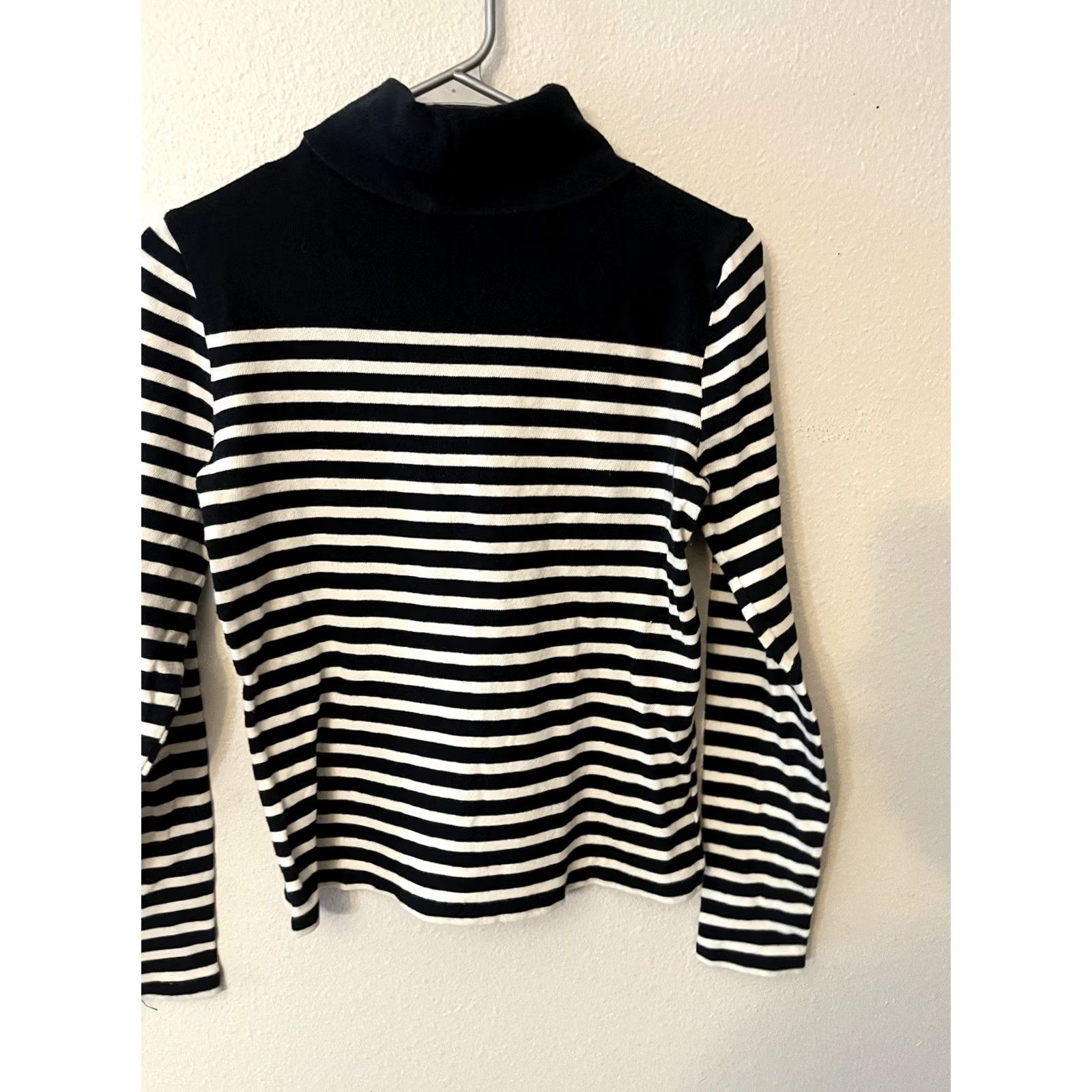 J.Crew J.Crew Sweater Women XS Blue Striped 100% Cotton Turtleneck Pullover Fitted Size XS / US 0-2 / IT 36-38 - 3 Thumbnail