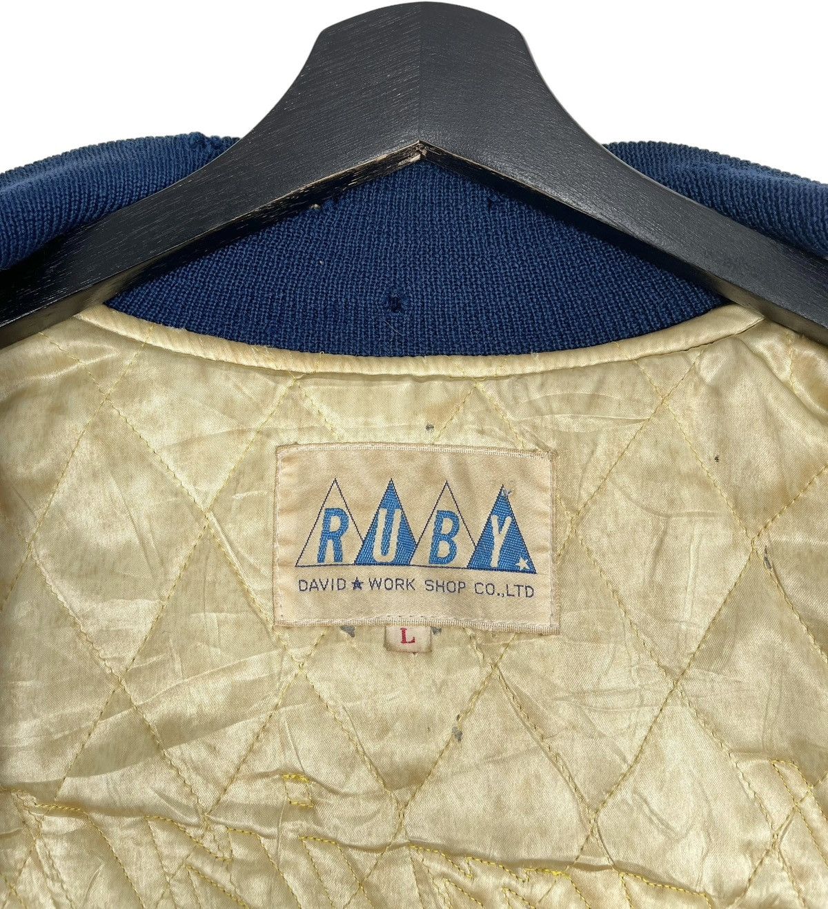 NBA 80s Vintage Distressed Chaminade Basketball Team Honolulu Size US L / EU 52-54 / 3 - 10 Thumbnail