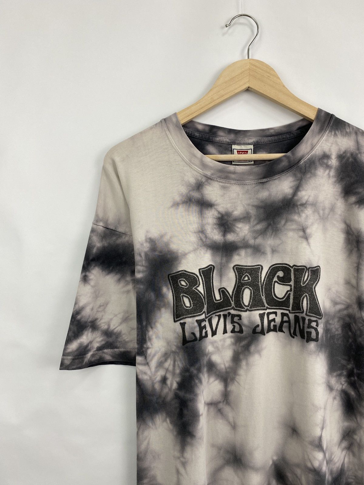 Levi's Vintage 90s Levi’s Black jeans rare retro t-shirt Y2K Size US XL / EU 56 / 4 - 2 Thumbnail