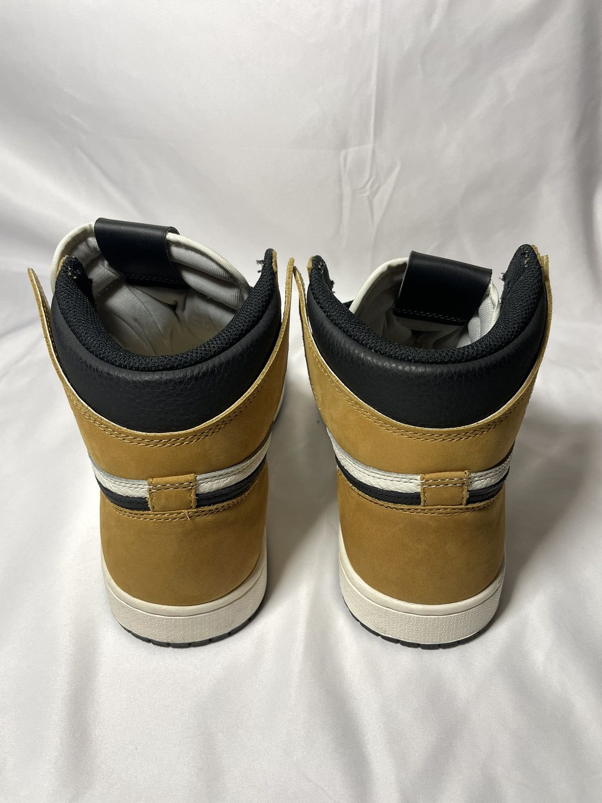 Jordan Brand × Nike Nike Air Jordan 1 Retro High OG Rookie of Year 2018 Size 8 Size US 8 / EU 41 - 4 Thumbnail