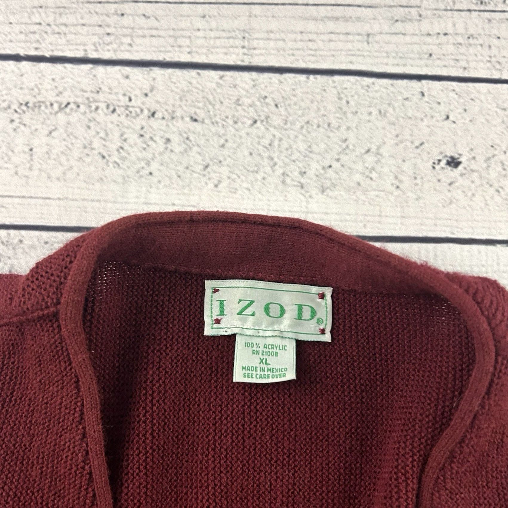 Izod VINTAGE IZOD Cardigan Sweater Men XL Maroon Red Button Front V-Neck Knit Casual Golf Winter Fall Spring Size US XL / EU 56 / 4 - 3 Thumbnail