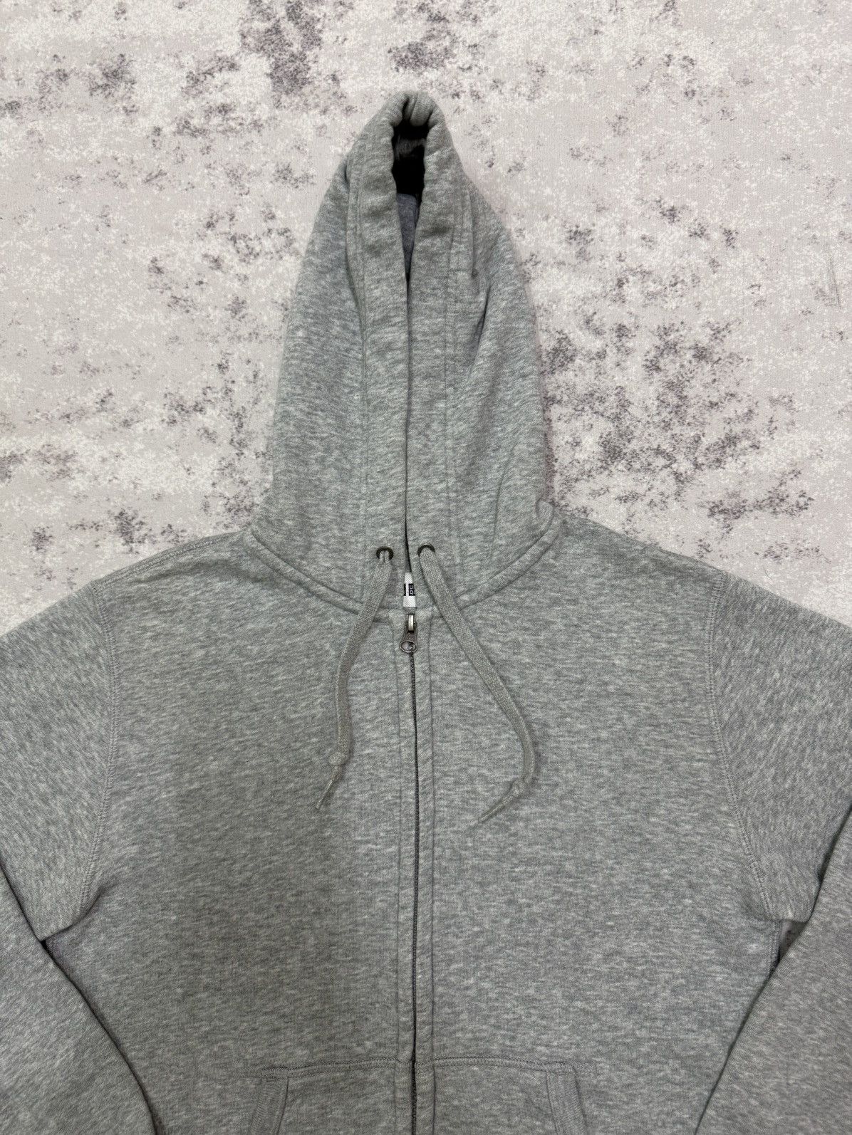 Uniqlo Uniqlo Plain Basic Zip Up Sweater Hoodie Size US XS / EU 42 / 0 - 2 Thumbnail