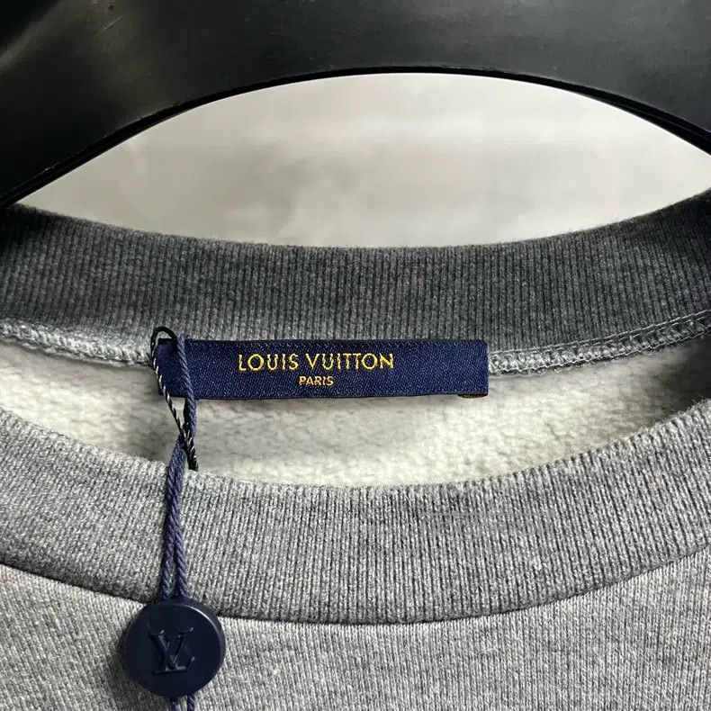 Louis Vuitton Louis Vuitton Grey casual pullover sweatshirt Size US XL / EU 56 / 4 - 2 Thumbnail