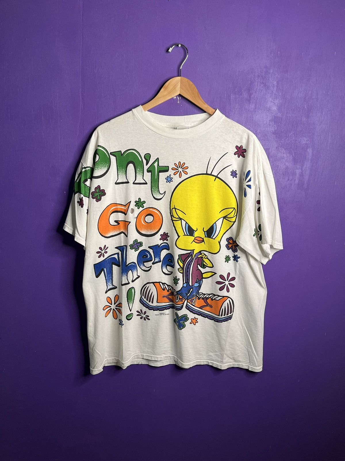Vintage Vintage 1997 Looney tunes tweety don’t go there tee Size US XL / EU 56 / 4 - 1 Thumbnail