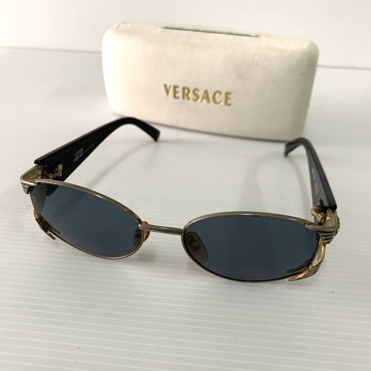 Versace Gianni Versace Vintage Sunglasses Size ONE SIZE - 1 Thumbnail
