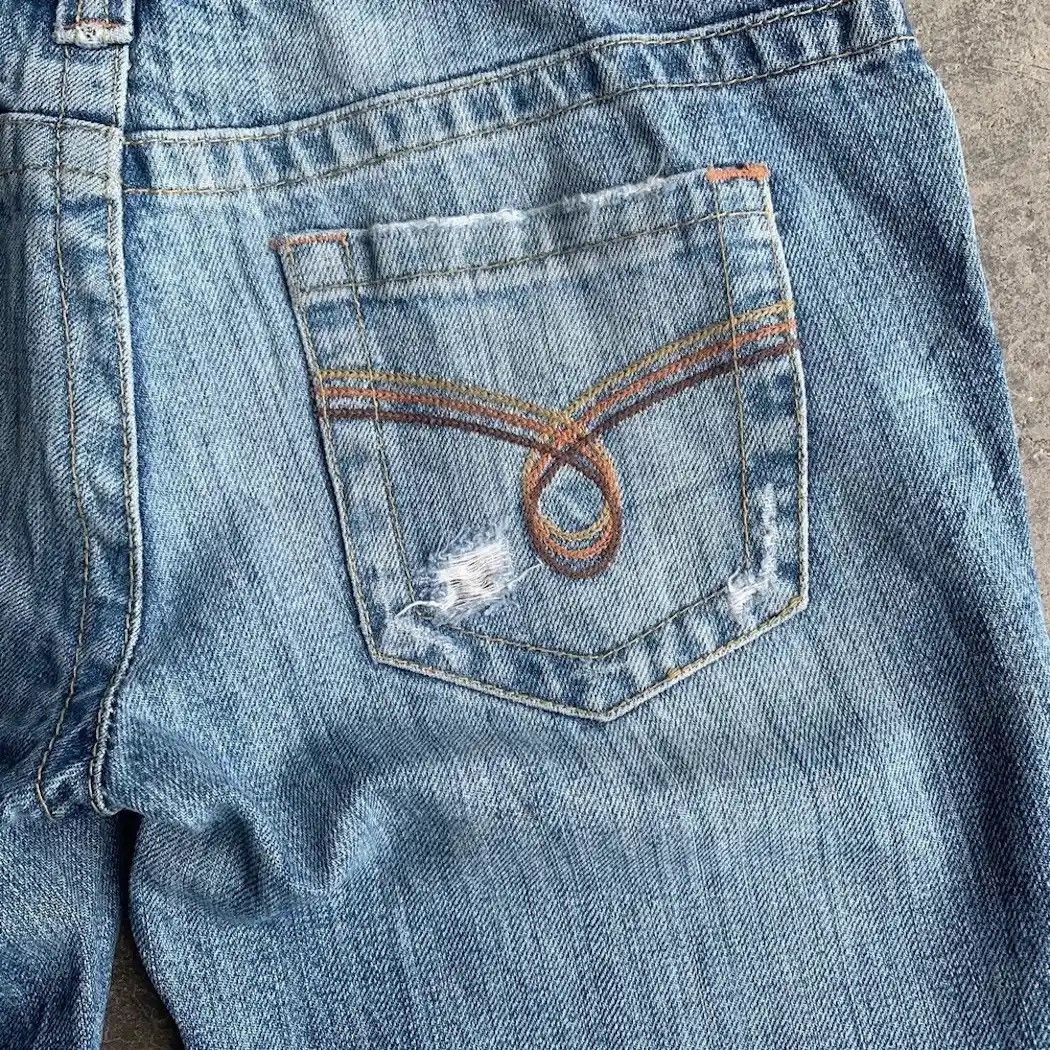 Vintage Vintage Roxy Jeans Ripped Denim Ankle Pants Waist 30 Size US 30 / EU 46 - 19 Thumbnail