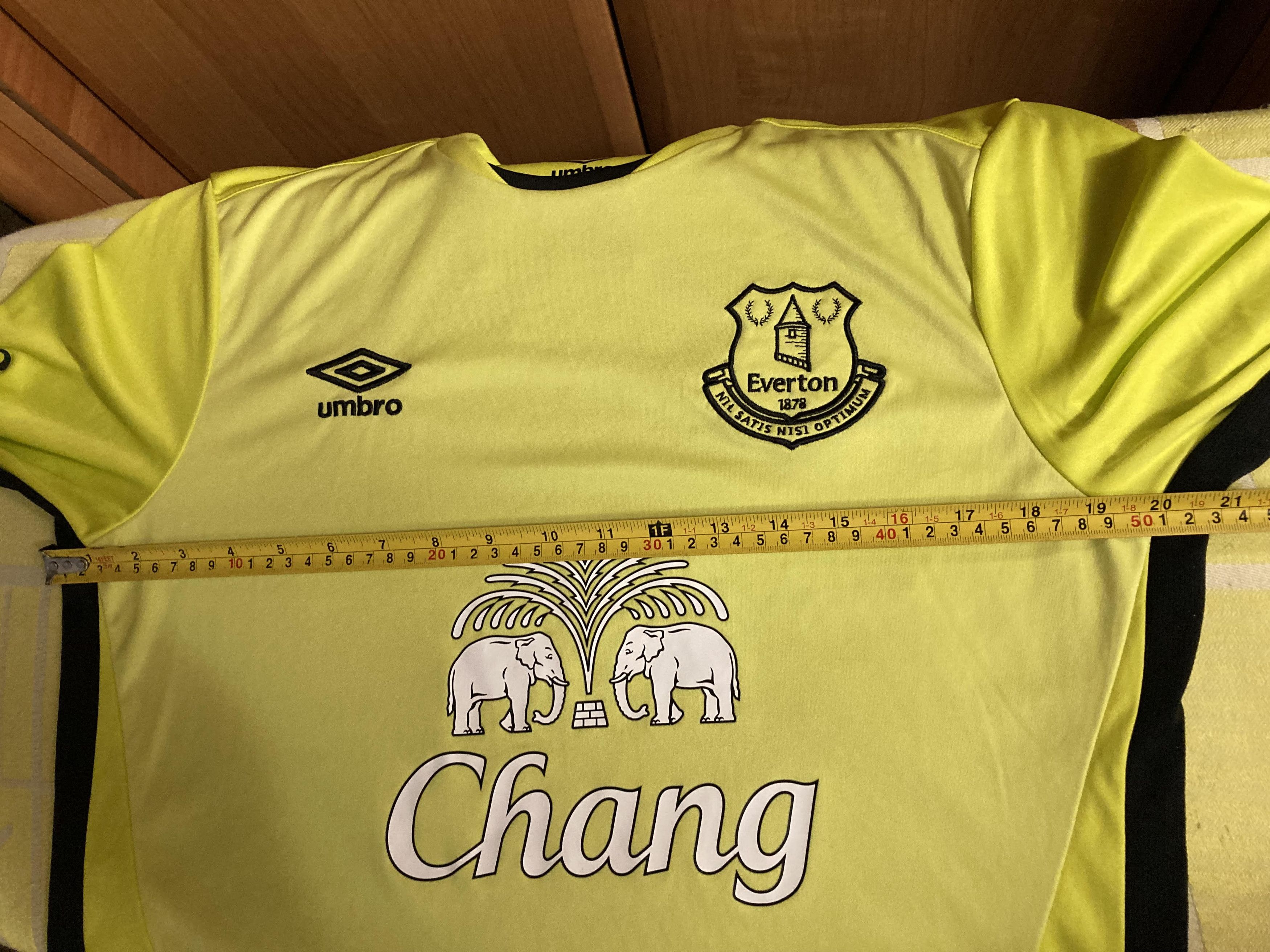 Umbro Umbro 2016-17 Everton Home Long Sleeve Jersey Shirt Size US M / EU 48-50 / 2 - 8 Thumbnail