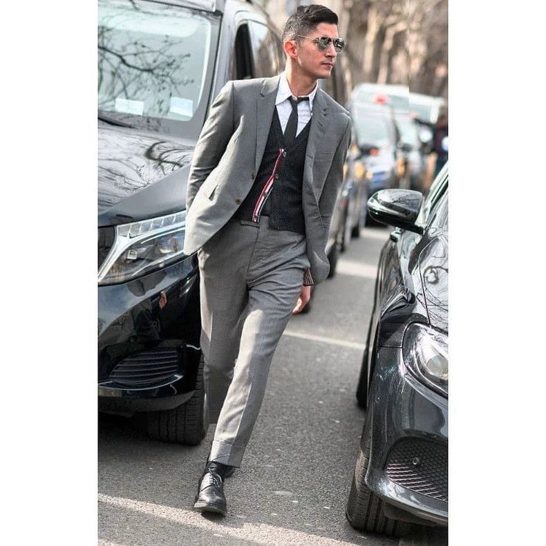 Thom Browne THOM BROWNE2Classic Medium Grey Solid Blazer 2502-Nextarrow Size 46S - 8 Thumbnail