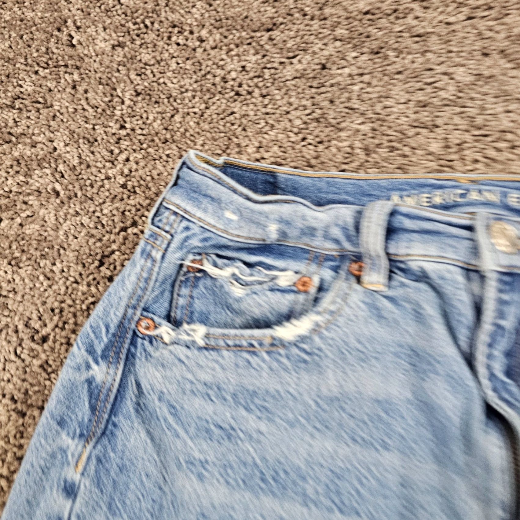 American Eagle Outfitters American Eagle Outfitters Jeans Womens 10 Baggy Fit High Rise Light Wash Denim 26x30 Size 32" / US 10 / IT 46 - 3 Thumbnail