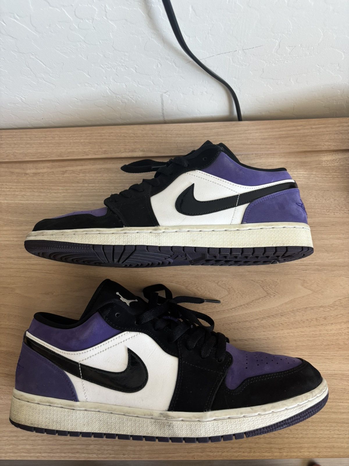 Nike Jordan 1 low court purple Size US 11 / EU 44 - 1 Thumbnail
