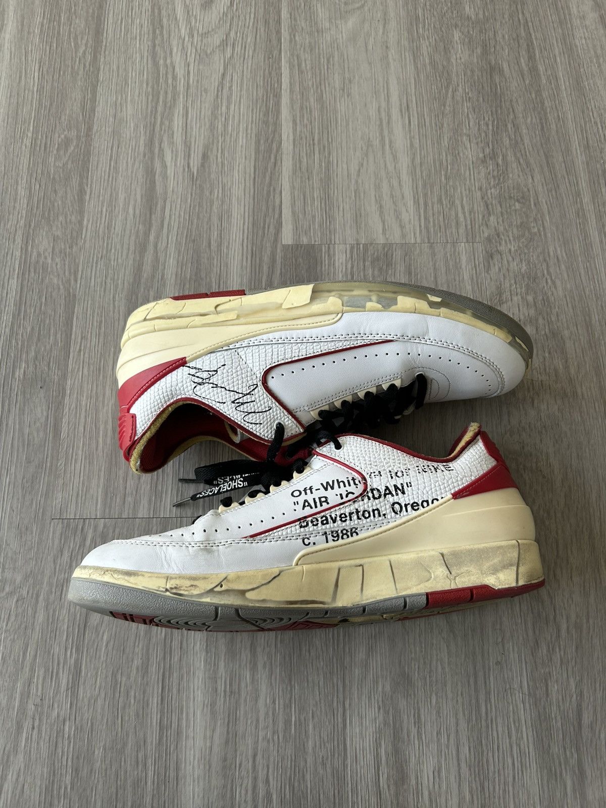 Jordan Brand × Off-White Off-White X Air Jordan Retro 2 Low White Varsity Red Size 11 Size US 11 / EU 44 - 2 Thumbnail