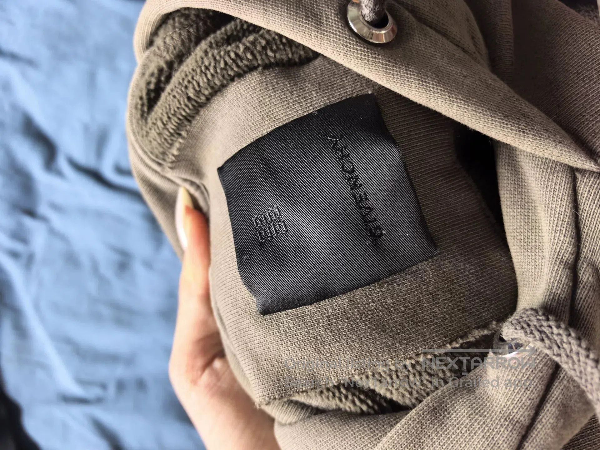 Givenchy givenchy olive green graphic sweatshirt. Size US M / EU 48-50 / 2 - 3 Thumbnail