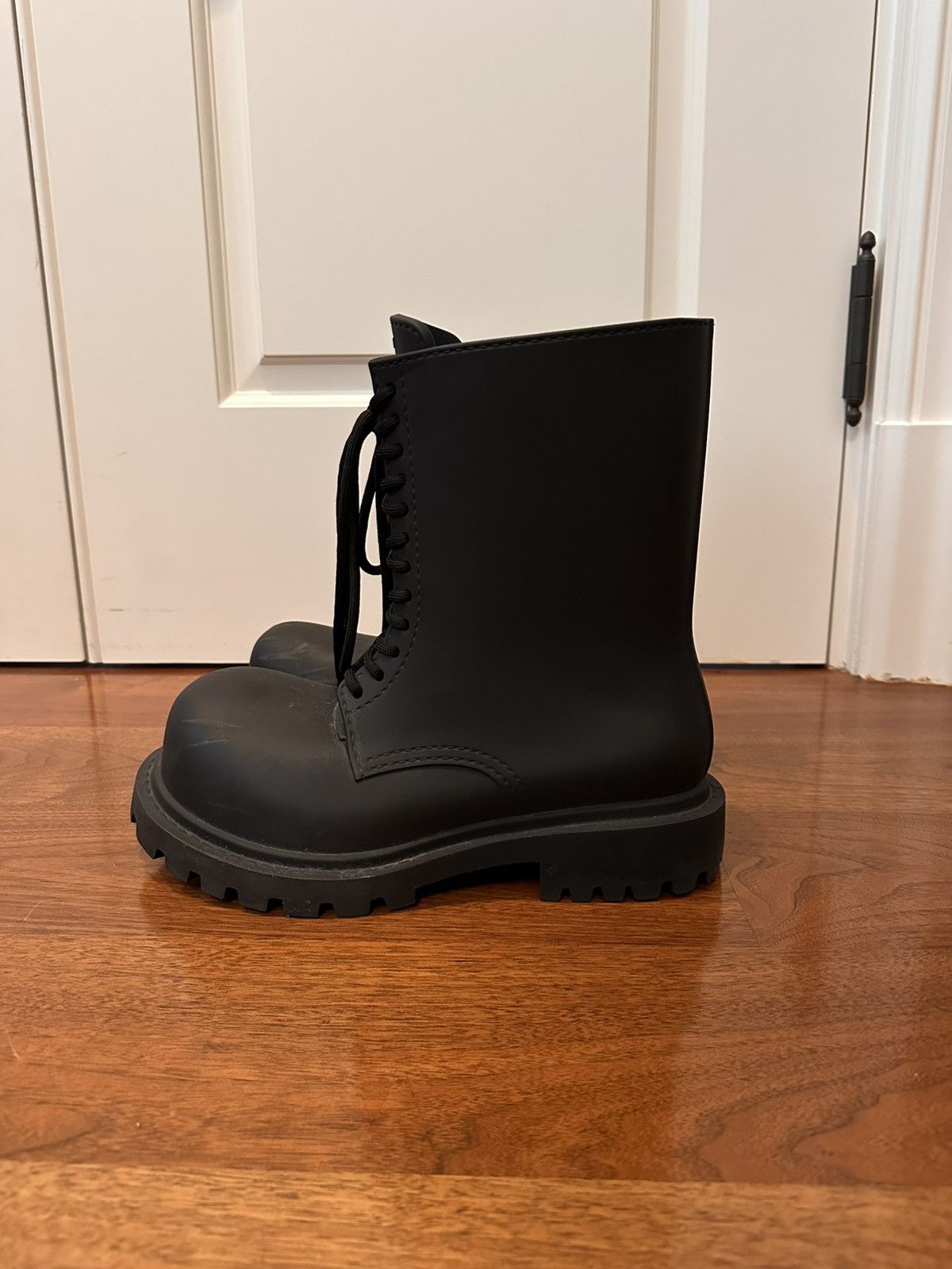 Balenciaga Balenciaga Steroid Boot Size US 8.5 / EU 41-42 - 1 Thumbnail